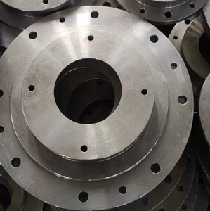 Flanges sur mesure de haute résistance QD de forme spéciale pour les systèmes de pipelines industriels - Traitement de surface RF de haute précision et durable - Product Image 4