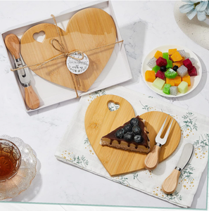 Nieuw Ontwerp Groothandel Houten Hart Kaasplank Houten Snackschotel Houten Dienblad Voor Thuisfeesten - Product Image 3