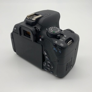 <span class=keywords><strong>กล้อง</strong></span> DSLR Canon <span class=keywords><strong>700D</strong></span> มือสอง, <span class=keywords><strong>กล้อง</strong></span>ดิจิตอล <span class=keywords><strong>700d</strong></span> ความละเอียด 18MP+1080p HD หน้าจอสัมผัส พร้อม Wi-Fi เหมาะสำหรับถ่ายภาพบุคคลและภาพทิวทัศน์ - Product Image 3