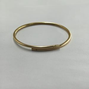 Brazalete de uñas abierto de temperamento clásico 750 de oro de 18 quilates de alta calidad para pulsera tornillo de moda <span class=keywords><strong>Simple</strong></span> para pulsera para mujer - Product Image 6