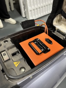แบตเตอรี่ลิเธียมไอออน/ไลฟ์โป4 รุ่น LVM10 Delong 60V 15Ah/10Ah สำหรับสกู๊ตเตอร์/มอเตอร์ไซค์/จักรยานยนต์  ใช้งานได้ยาวนานถึง 8000 รอบการใช้งาน - Product Image 4