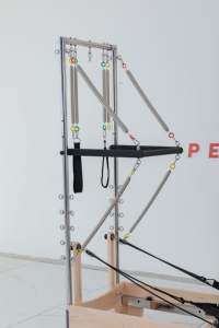 Durable Studio uso en el hogar equipo de cama de entrenamiento madera de arce medio trapecio reformador Torre pilates - Product Image 3