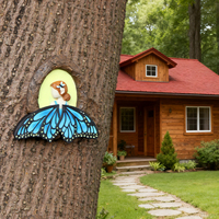 Prêt à expédier : Statue de fée en résine pour arbre, figurine d'elfe aux ailes de papillon Morpho bleu, ornement lumineux suspendu pour patio