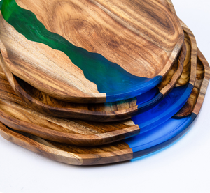 Bandeja Redonda de Resina Epoxi con Madera de Acacia para Servir, Venta al por Mayor |   Bandeja de Té de Madera con Logotipo Personalizado para el Hogar, Cocina y Restaurante - Product Image 1