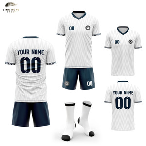 Ensemble de vêtements de football personnalisés en gros, uniformes, nouveau design, maillot de football unisexe, jersey de football pas cher, respirant, à séchage rapide, en polyester, taille XL - Product Image 1