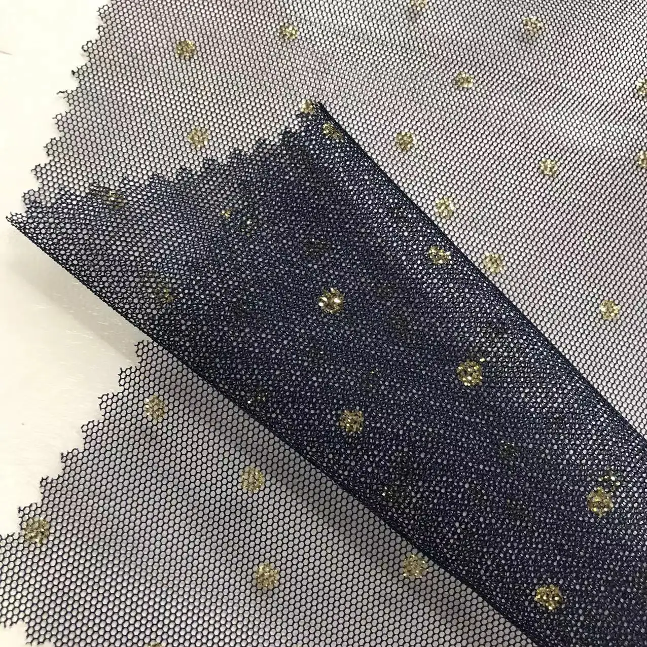 100 polyester tulle net gold mesh chunky glittering knit white glitter fabric for dresses