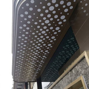 Panneau décoratif suspendu en alliage d'aluminium perforé avec revêtement en poudre pour murs et plafonds extérieurs - Product Image 1