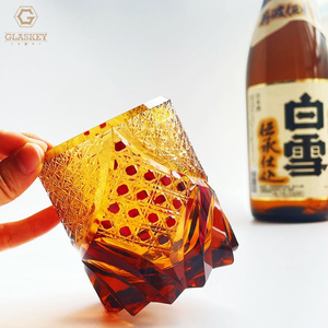 Edo Kiriko Mini verre à <span class=keywords><strong>whisky</strong></span> <span class=keywords><strong>japonais</strong></span> sculpté à la main Shot Black Samurai Crystal Cut Mini <span class=keywords><strong>Whisky</strong></span> - Product Image 3