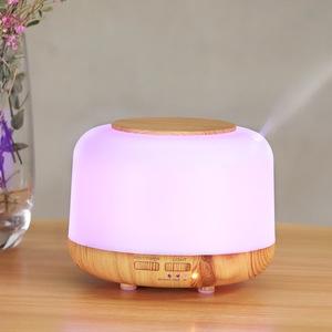 Humidificador de aromaterapia con diseño de grano de madera, atomizador ultrasónico de 300 ml con luz LED para dormitorio y uso doméstico - Product Image 1