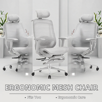 Chaise de bureau pivotante ergonomique moderne en tissu maillé avec cadre métallique, appui-tête réglable, vérin à gaz, repose-pieds et assise en mousse PU