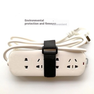 Fibbie Personalizzate Ecologiche per Cinturini Fissi di Scarpe - Robusto Nastro in Poliestere/Nylon con Gancio e Anello Velcro - Product Image 4