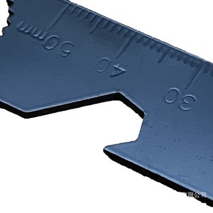 Règle-grattoir multifonctionnelle en acier inoxydable pour allumer le feu, 75x20x1.2mm, outil de survie pour le camping en extérieur - Product Image 5