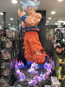 Estatuas de Resina de <span class=keywords><strong>Goku</strong></span> de Tamaño Real Personalizadas al por Mayor, Esculturas de Anime Japonés de Fibra de Vidrio <span class=keywords><strong>para</strong></span> Decoración del Hogar y Tiendas - Product Image 3