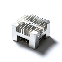 Radiateur en aluminium usiné par CNC avec ailettes denses pour le refroidissement des équipements électroniques