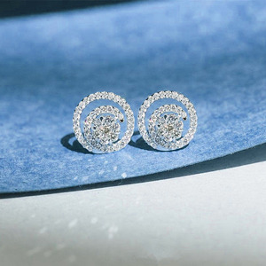 Orecchini a Perno con Disco Traforato e Cristalli per Donne, Accessori di Moda Minimalisti per Uso Quotidiano - Product Image 3