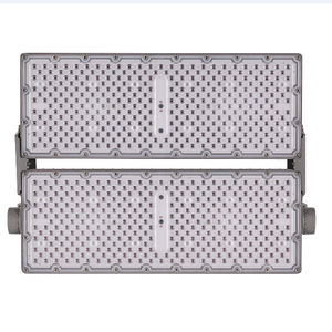 Projecteur LED 200W Haute Luminosité à Large Faisceau pour Extérieur, Éclairage de Stade à Montage en Surface, Garantie 5 Ans - Product Image 4