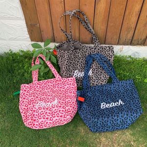 Sacs à bandoulière en toile pour femmes, tendance et de haute qualité, grande capacité, imprimé léopard, sacs de plage en toile pour femmes - Product Image 1