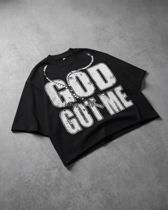 T-shirt in Cotone Pesante Personalizzata per Uomo, Stampa Vintage 'God Got Me', Vestibilità Oversize, Stile Streetwear - Product Image 4