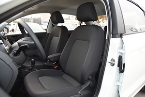 ไอคอนลดราคาพิเศษ สำหรับรถเจตต้า รุ่นปี 2015 เครื่องยนต์ 1.6 ลิตร เกียร์ธรรมดา รุ่น Trendline พวงมาลัยซ้าย เบาะสีเข้ม สภาพดี ใช้แก๊ส ล้อแม็ก R15 รถซีดาน - Product Image 6