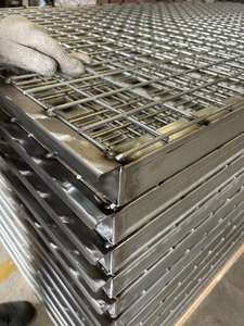 Terrain <span class=keywords><strong>de</strong></span> paddle <span class=keywords><strong>de</strong></span> haute qualité Options <span class=keywords><strong>de</strong></span> couleur personnalisées pour le jeu social Super Panoramique Padel Court Ensemble complet Équipement <span class=keywords><strong>de</strong></span> sécurité certifié - Product Image 6