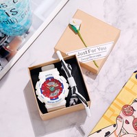 Montre numérique à double affichage de sport à la mode simple pour les jeunes Montre électronique multifonctionnelle polyvalente avec bande élégante Nouvelle mode