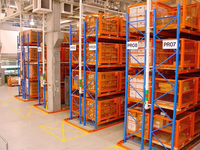Stockage à haute densité Rfid pièces de rechange entrepôt de palettes Van Racking Vna support de palettes empilables étagères pour matériaux de construction