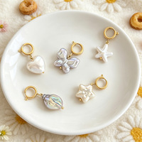 C&J Yanye Pendentif Breloque Papillon Baroque en Acier Inoxydable avec Perle et Boucle, Accessoire DIY, Bijoux Fins Tendance pour Vacances d'Été