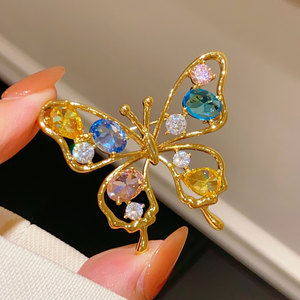 Broches de Zirconia Multicolor Franceses en Oferta, Elegantes Broches de Cristal con Forma de Mariposa Dorada, Conjunto de Accesorios Populares para Mujer ALN26020394 - Product Image 3