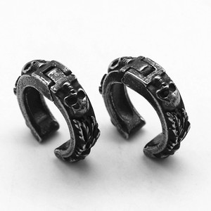 Pendientes con diseño de esqueleto y clip de yunnique, joyería de moda unisex con forma geométrica de acero inoxidable - Product Image 1