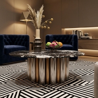 Table basse moderne de luxe en marbre avec base convertible en acier inoxydable nervuré, ton argenté, meubles de salon