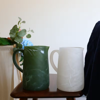 Pichet en résine Judaica israélien personnalisé pour servir de l'eau, du jus, du thé glacé, de la limonade et des boissons infusées – Idéal pour les mariages