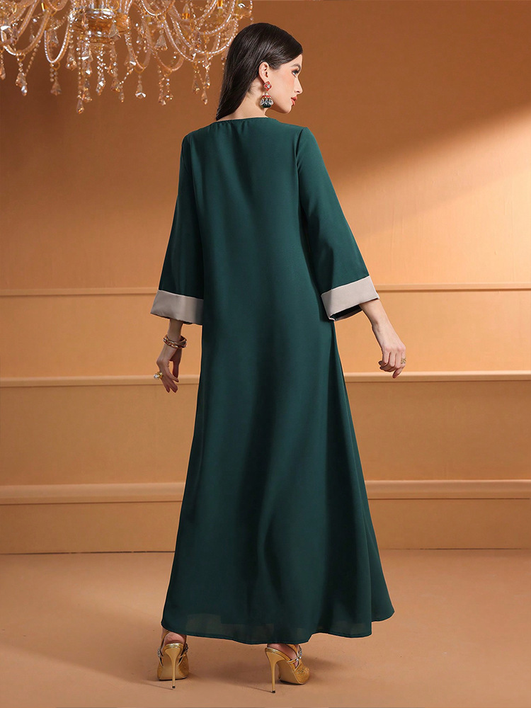 Emerald Green Embroidered Maxi Abaya Dress with Beige Color Block Skirt Long Sleeve Elegant Islamic Evening Dress