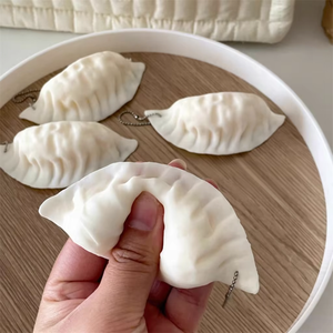 ของเล่นบีบคลายเครียดรูปเกี๊ยวซ่าสุดน่ารัก สร้างสรรค์และนุ่มนิ่ม - Product Image 6
