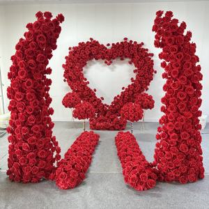 Y-HFA148 Arco de flores en forma de corazón rojo al por mayor, arco de rosas en forma de corazón, arco de flores artificiales de lujo, decoración de boda de seda - Product Image 1