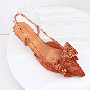Scarpe con <span class=keywords><strong>Tacco</strong></span> <span class=keywords><strong>Basso</strong></span> e Fiocco in Strass per Donna, <span class=keywords><strong>Décolleté</strong></span> a Punta per Feste ed Eventi Nuziali - Product Image 2