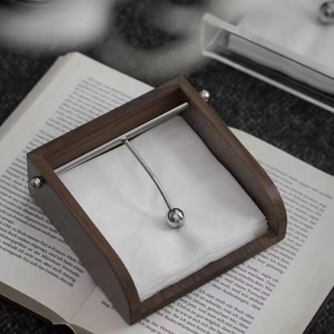 Boîtes à mouchoirs pour restaurants et hôtels, sur mesure et en gros, boîtes carrées en acajou, boîtes à serviettes en bois massif, et articles de luxe légers. - Product Image 3