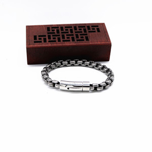 Yunnique Trendy Geometric Motorcycle <b>Chain</b> Bracelet 8.0mm Retro Black <b>Titanium</b> Steel Unisex Jewelry Gift From Guangzhou - Product Image 5