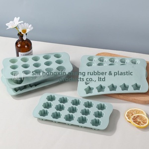 Molde de Azúcar Creativo y Práctico para Cubitos de Hielo de Grado Alimenticio, Gelatina Infantil, Chocolate con Corazón Fluido de Frijol Blanco y Botella de Cera - Product Image 3