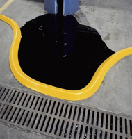 Barrière de Contention d'Écarts d'Huile en Polyuréthane Oilspillpro – Flexible et Efficace pour la Réponse aux Déversements Pétroliers