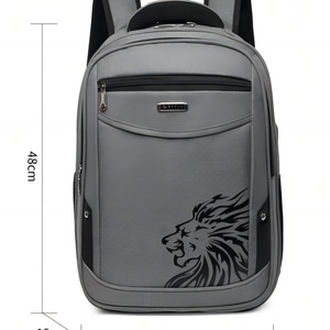 Sac à dos 36-57L en promotion, grande capacité, matériaux durables, plusieurs poches, design adapté aux voyages, construction légère - Product Image 3