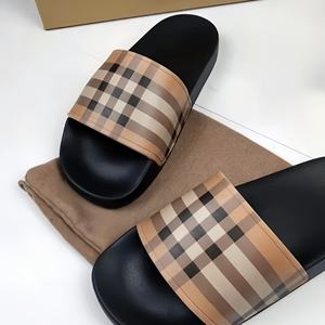 Sandales plates d'été décontractées, tendance, rayées, confortables et douces pour la plage - Product Image 5