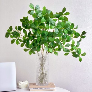 Plante artificielle de gardénia à tige unique Qingyu Chronicle, décoration en caoutchouc souple, ornement de mariage - Product Image 1