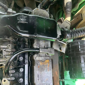 รถยกดีเซล Komatsu FD30 มือสองคุณภาพสูง 3 ตัน พร้อมเสากระโดงสองท่อน ยางตัน ผลิตในญี่ปุ่น พร้อมความสามารถสำหรับงานออฟโรดในเซี่ยงไฮ้ - Product Image 1