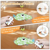 Jouet pour chat électrique avec papillon flottant, accessoire en peluche et plumes, tapis d'activités pliable imprimé et fonction de poursuite automatique