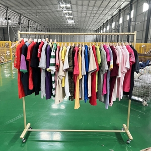 F11 Vente en gros de polos d'occasion bon marché et de t-shirts décontractés vintage pour hommes et femmes prix de gros vêtements de seconde main - Product Image 2