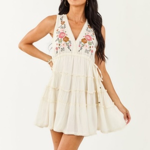 Nuevo Vestido Mini sin Mangas con Cuello en V y Bordado para Mujer, Estilo Boho, Casual, para Playa, con Volantes en Capas - Product Image 1