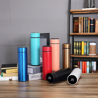 Vente chaude 500ml Bouteille d'eau intelligente en acier inoxydable à double paroi avec affichage de la température par LED Verres de marque privée à bas prix