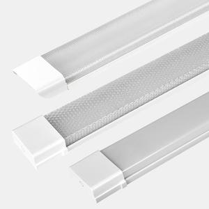 Lámpara LED de Superficie Moderna y Minimalista YIHAN, 6000K Luz Diurna, Pantalla Esmerilada, Acabado Mate de Aluminio y PC, Regulable - Product Image 1