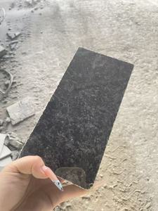 Carreaux de céramique en granit noir naturel d'Angola, abordables, <span class=keywords><strong>dalles</strong></span> rectangulaires, adaptés au pavage extérieur, style design moderne. - Product Image 2