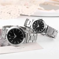Nouvelles montres à quartz pour couples, bracelet en acier inoxydable lumineux, affichage à aiguilles pour femmes et hommes, grand cadran de 40 mm, fabricant en gros